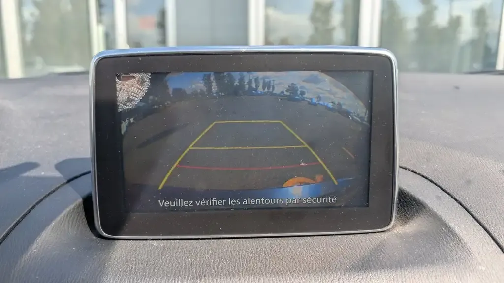 Mazda 3 2016 photo 3