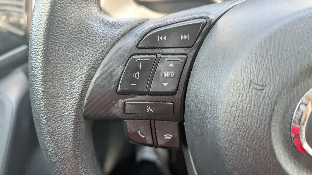 Mazda 3 2016 photo 5
