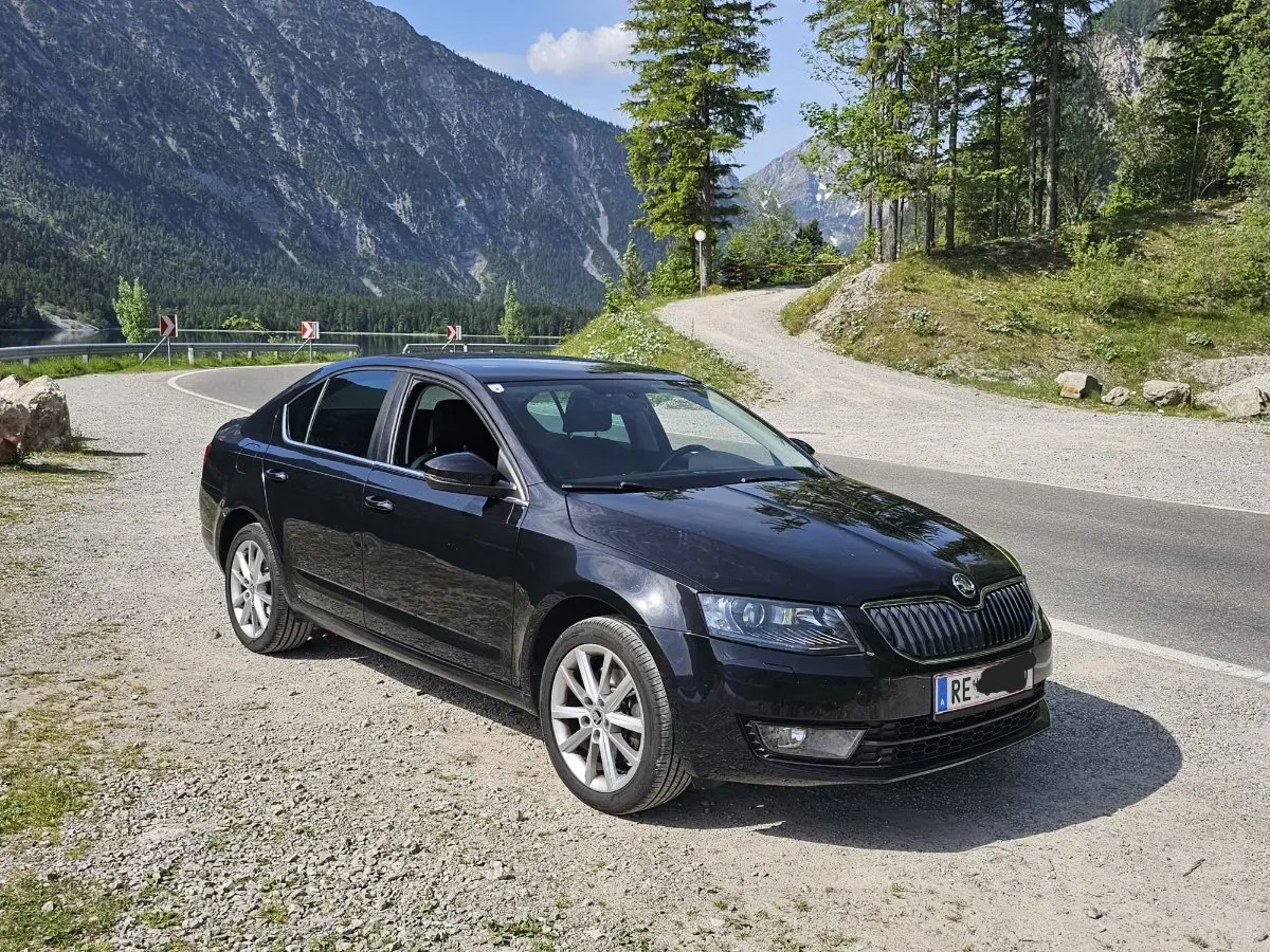 Skoda Octavia 2014 photo 2
