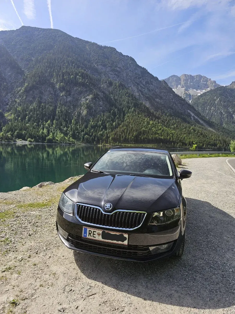 Skoda Octavia 2014 photo 3