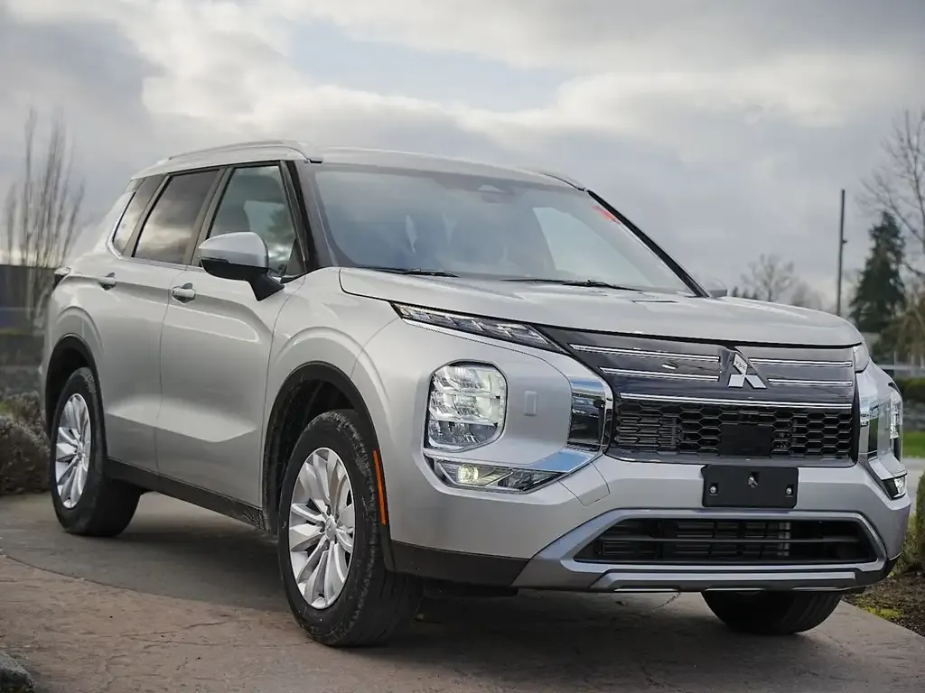 Mitsubishi Outlander 2026 photo 4