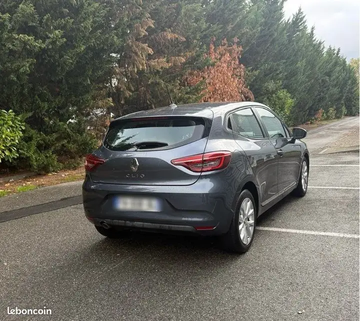 Renault Clio 2021 photo 2