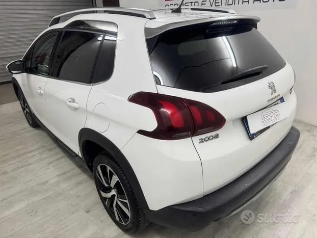 Peugeot 2008 2016 photo 4