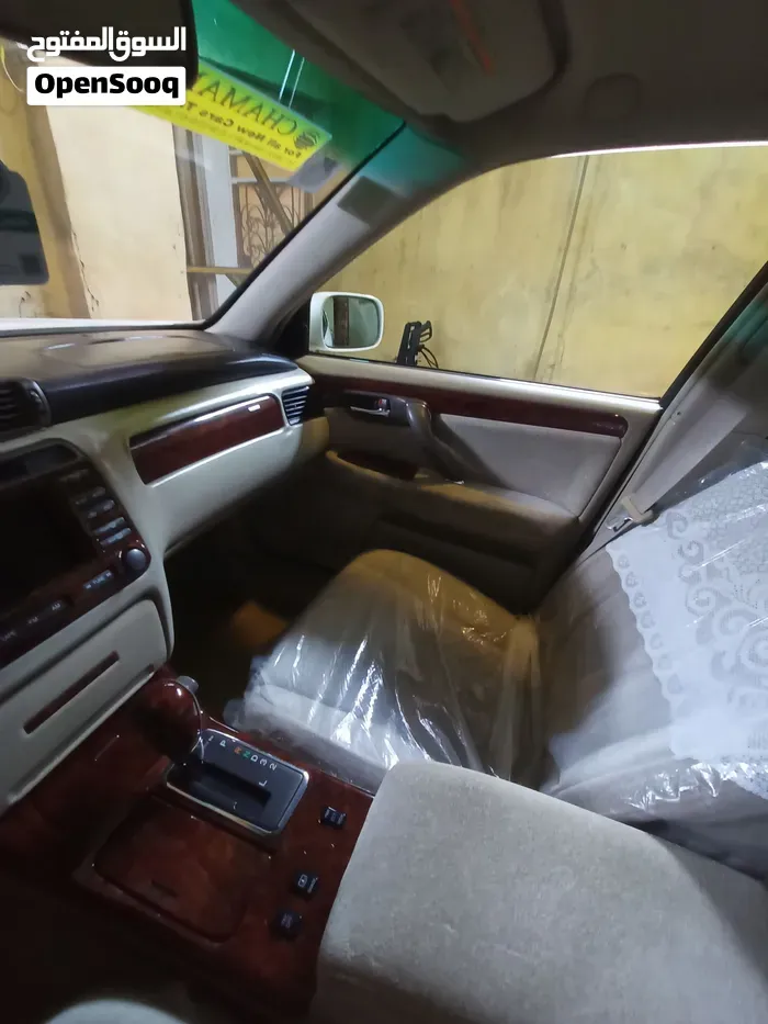 Toyota Crown 2000 photo 4