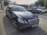 Mercedes-Benz E-Class 2011 photo 2