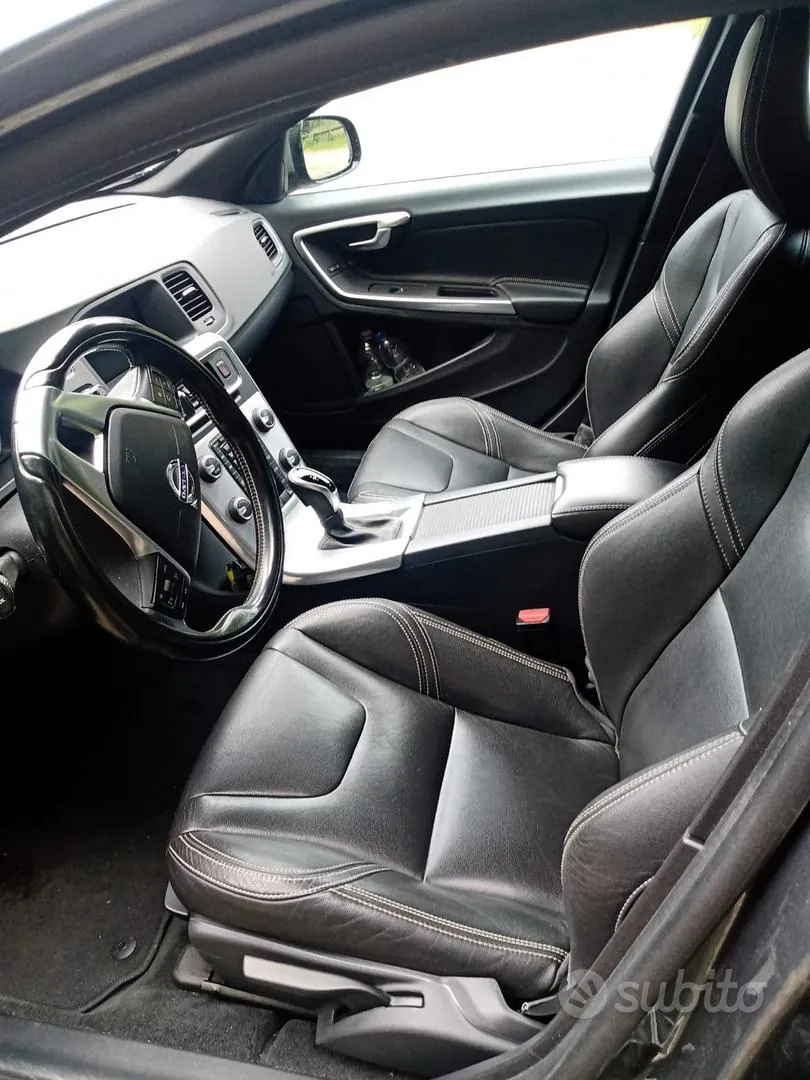 Volvo V60 2017 photo 4