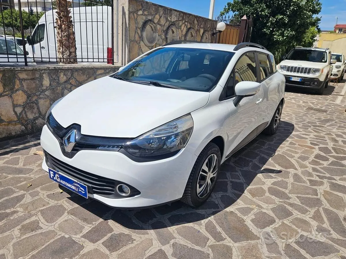 Renault Clio 2014 photo 2