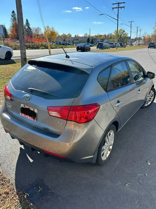 Kia Forte 2011 photo 5