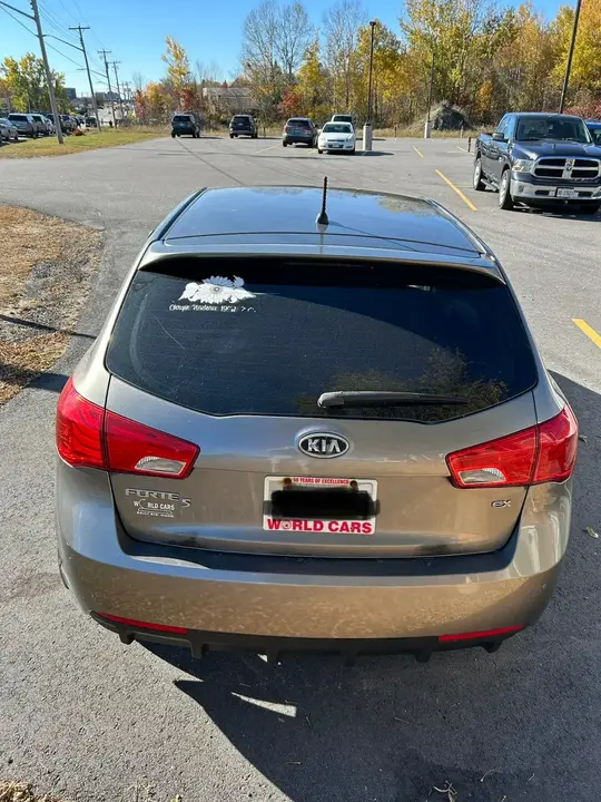 Kia Forte 2011 photo 4