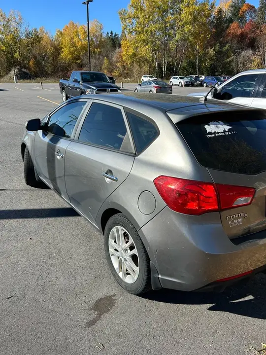 Kia Forte 2011 photo 3