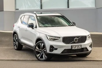Volvo Xc40 2023 photo 2