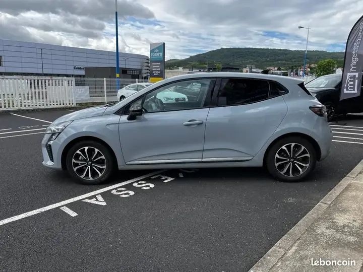 Renault Clio 2025 photo 4