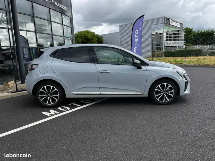 Renault Clio 2025 photo 5
