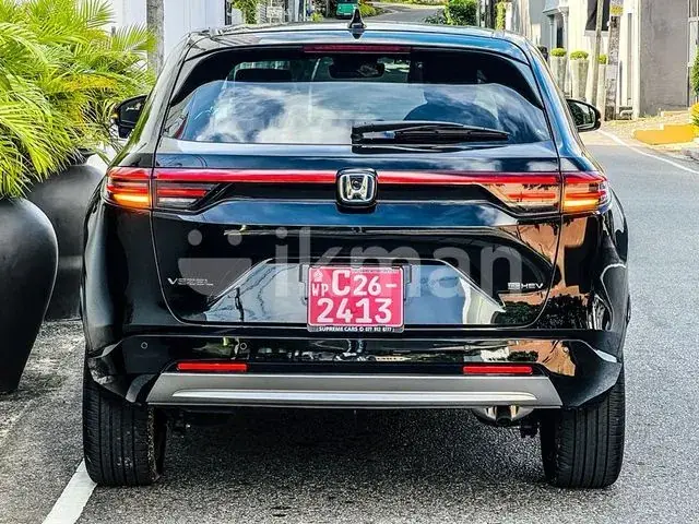 Honda Vezel 2024 photo 2