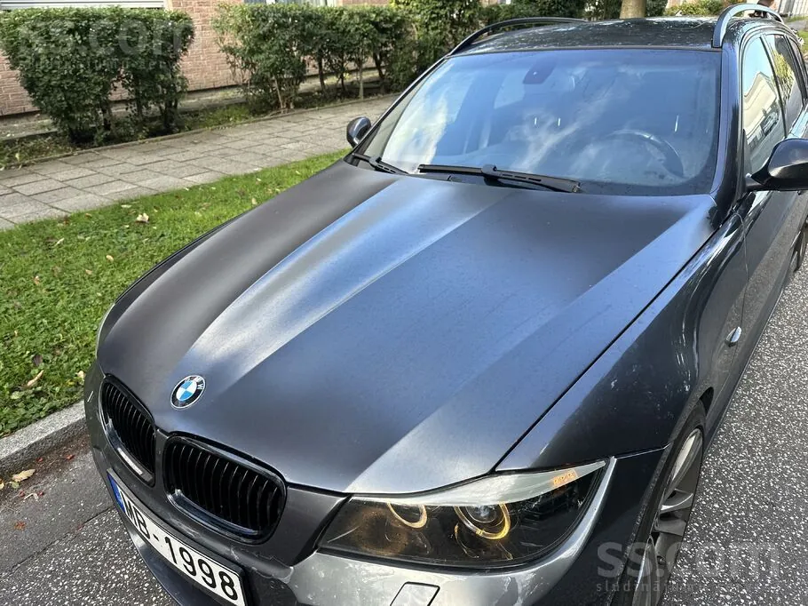 BMW 330D 2005 photo 2