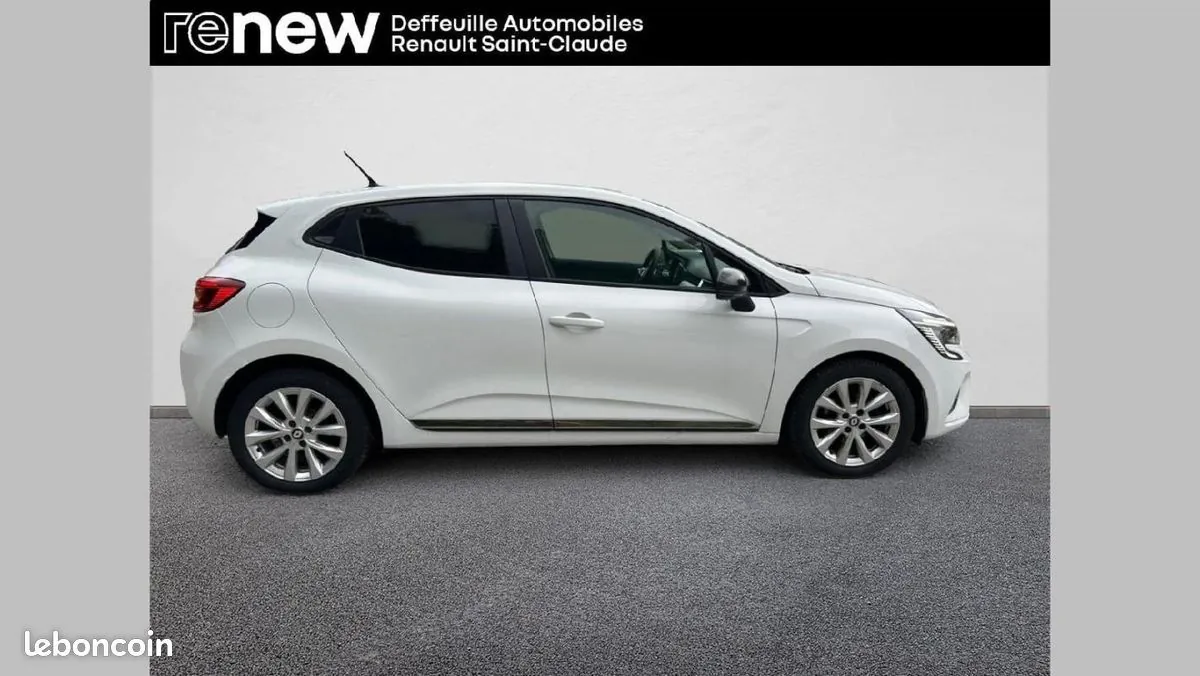 Renault Clio 2023 photo 2
