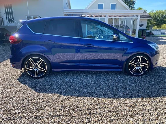 Ford C-Max 2016 photo 4