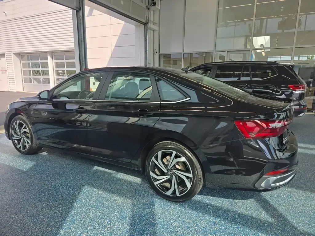 Volkswagen Jetta 2025 photo 4
