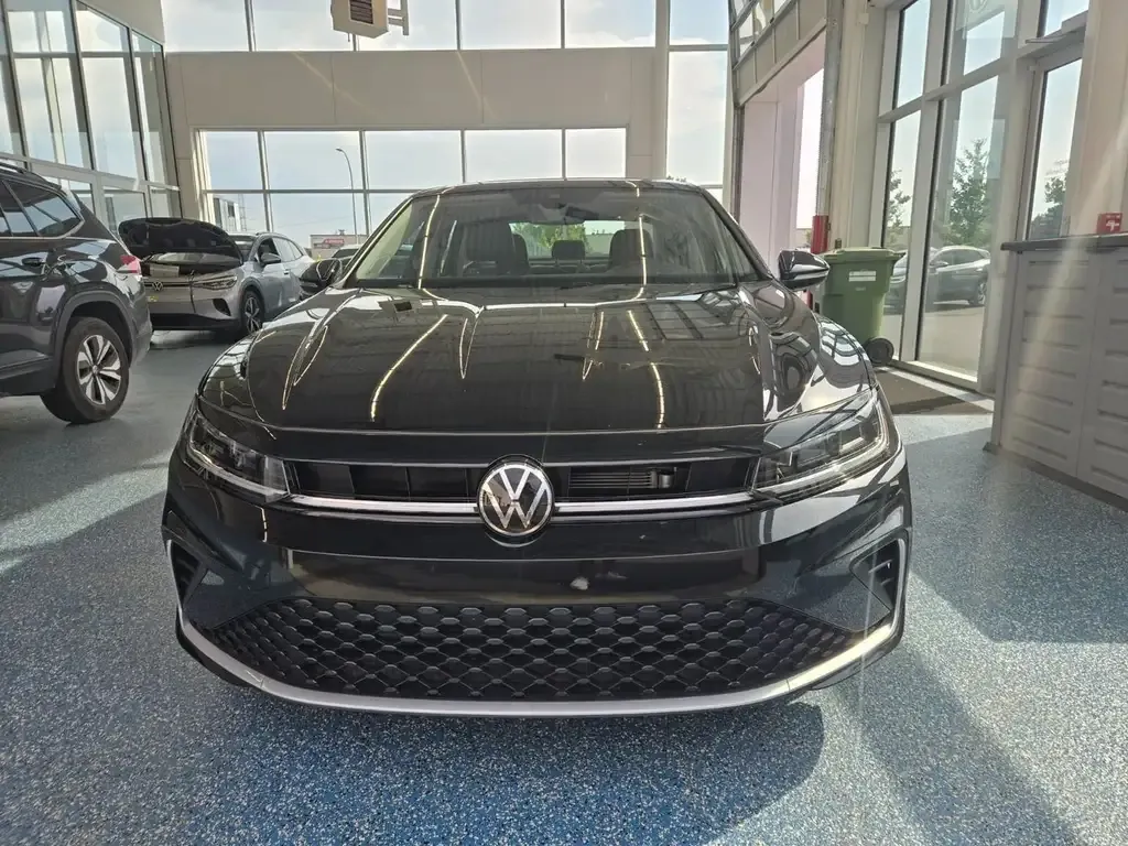 Volkswagen Jetta 2025 photo 2