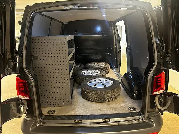 Volkswagen Transporter 2023 photo 3