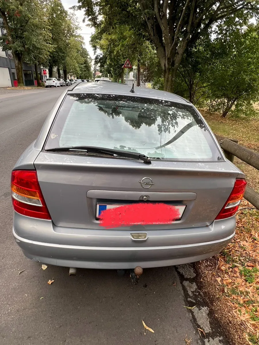 Opel Astra 2000 photo 2