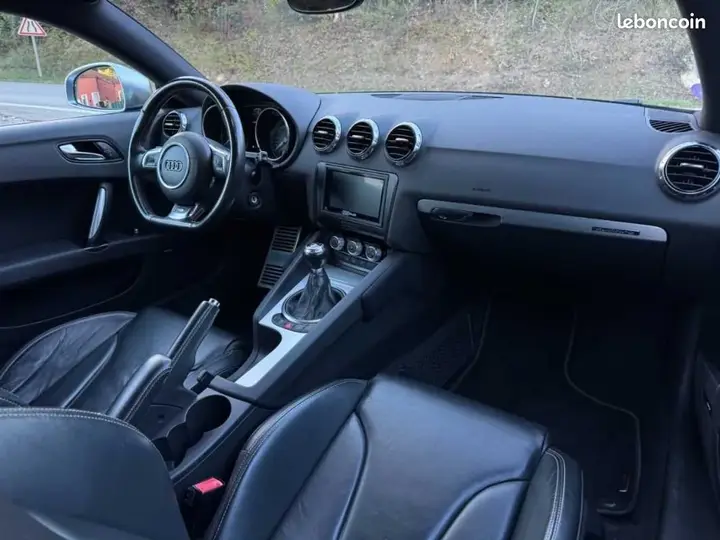 Audi Tt 2010 photo 4