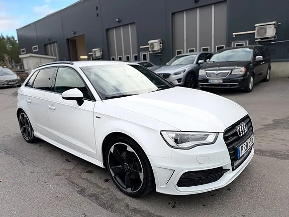 Audi A3 2016 photo 3