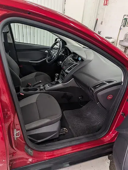 Ford Focus 2013 photo 3
