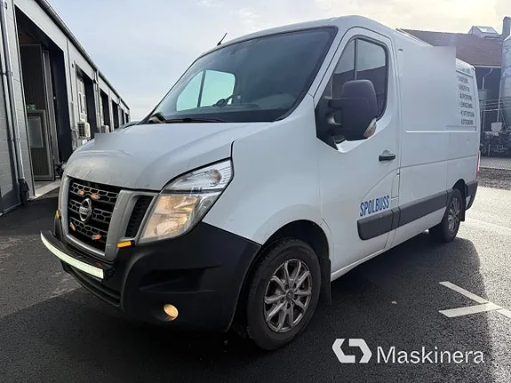 Nissan Nv400