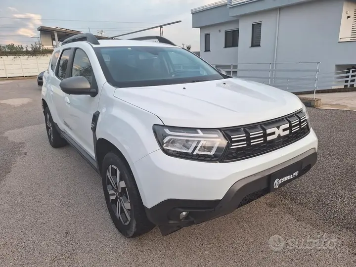 Dacia Duster 2023 photo 3