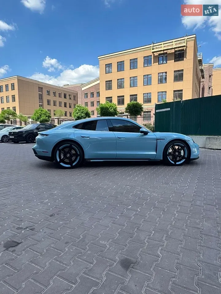 Porsche Taycan 2021 photo 4