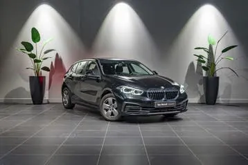 BMW 1 Series 2023 photo 3