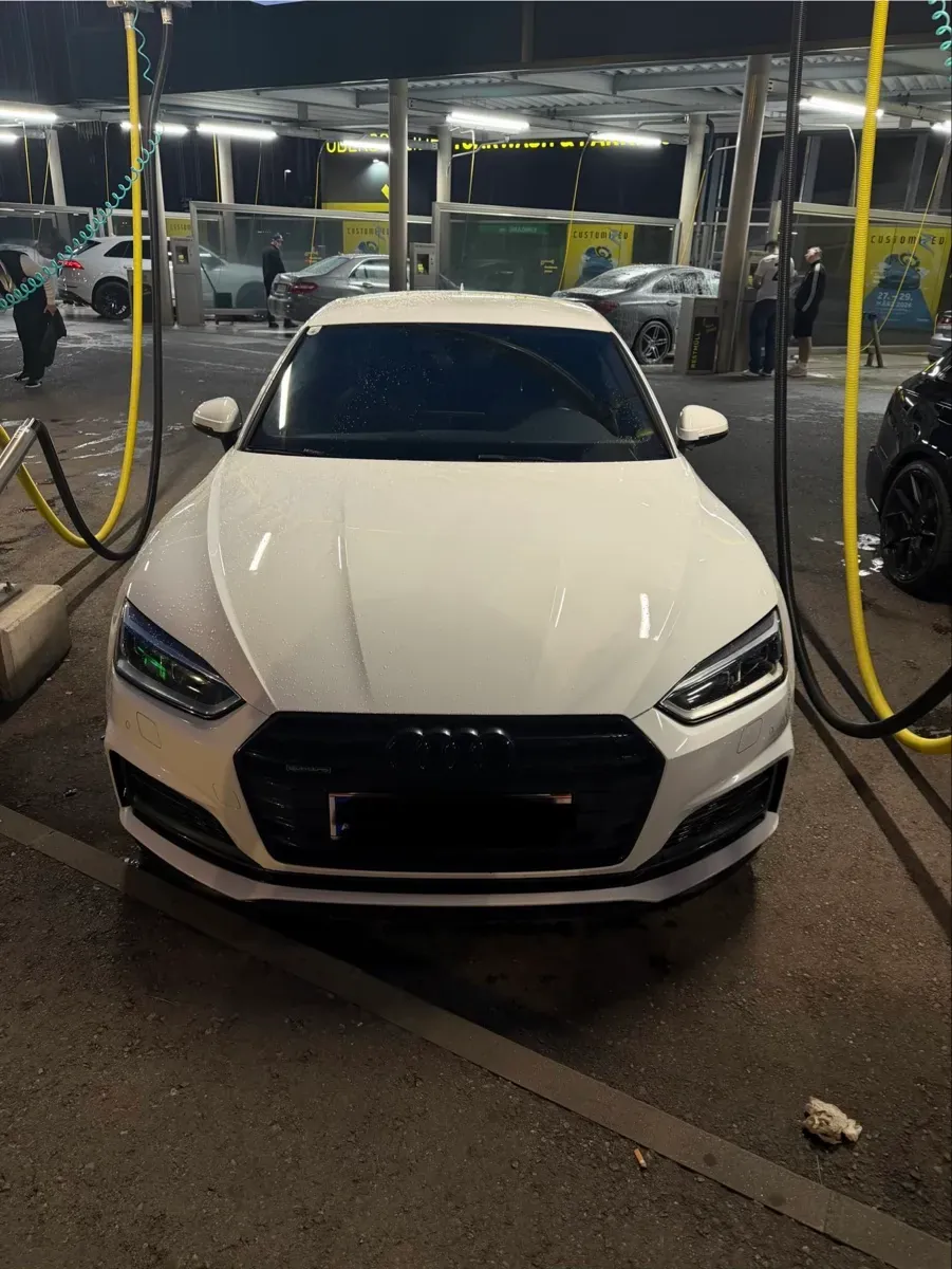 Audi A5 2017 photo 2
