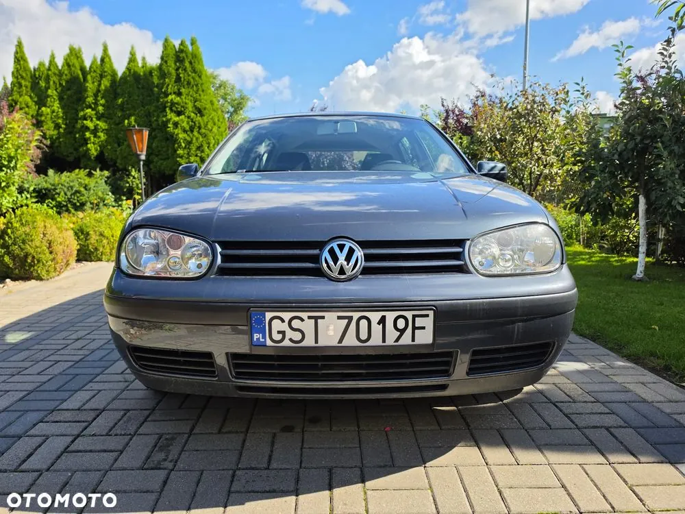 Volkswagen Golf 2002 photo 2