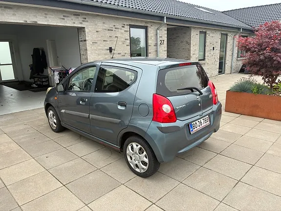 Suzuki Alto 2010 photo 3