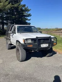 Toyota Hilux 1995 photo 2