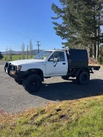 Toyota Hilux 1995 photo 4