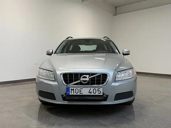 Volvo V70 2011 photo 5
