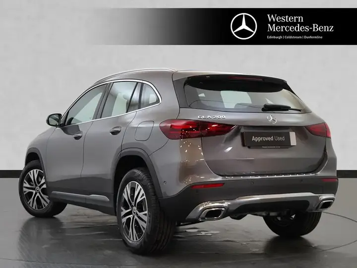 Mercedes-Benz Gla 2026 photo 2