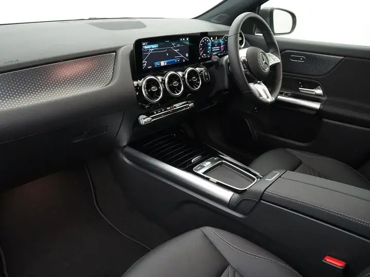 Mercedes-Benz Gla 2026 photo 3