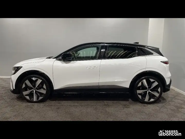 Renault Megane 2024 photo 2