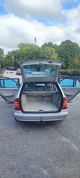 Mercedes-Benz C180 2005 photo 2