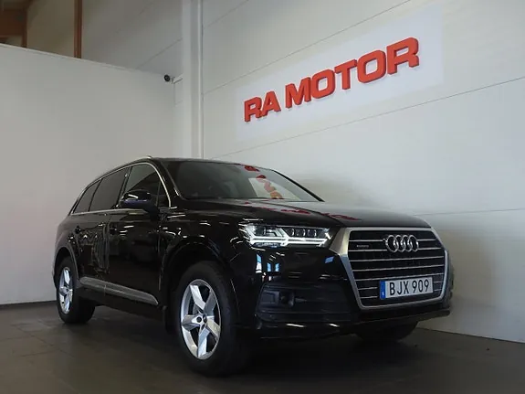 Audi Q7 2018 photo 3