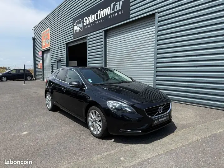 Volvo V40 2013 photo 2