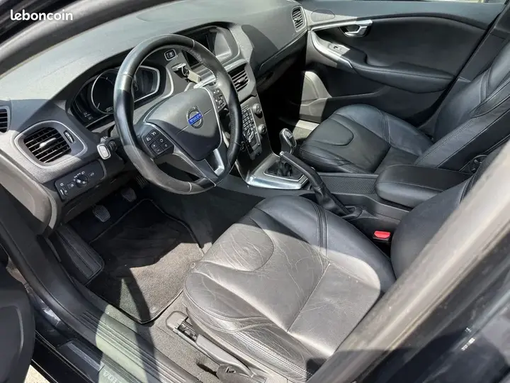 Volvo V40 2013 photo 3
