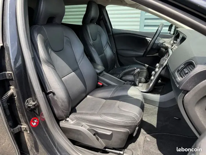 Volvo V40 2013 photo 5