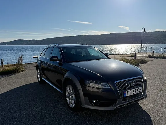 Audi A4 Allroad 2010 photo 2
