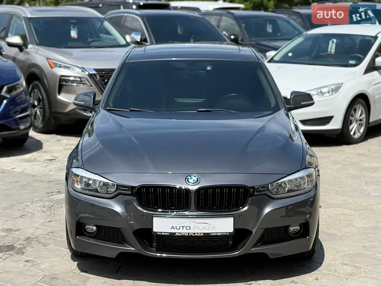 BMW 3 Series 2014 photo 2