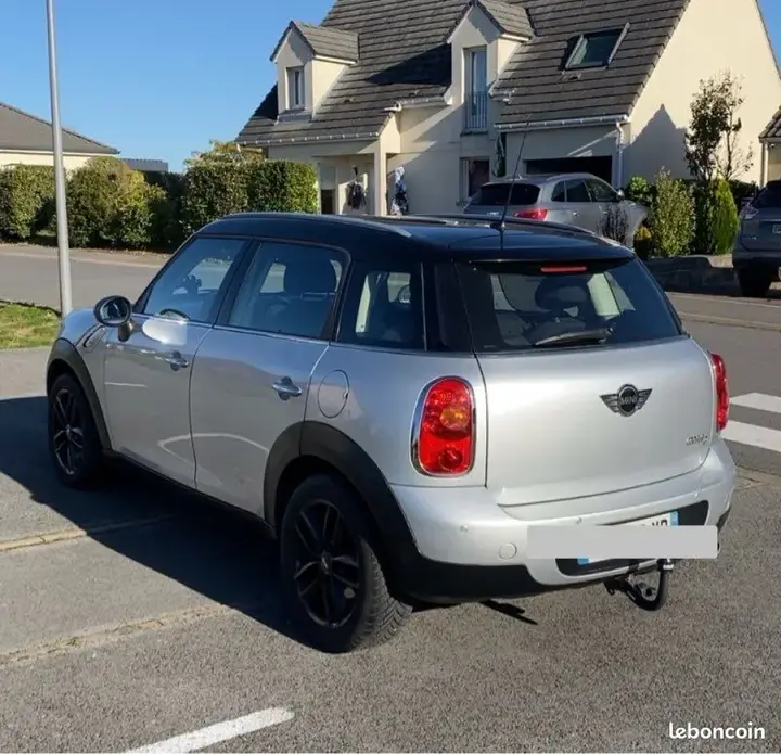 Mini Clubman 2012 photo 2