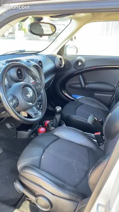 Mini Clubman 2012 photo 3